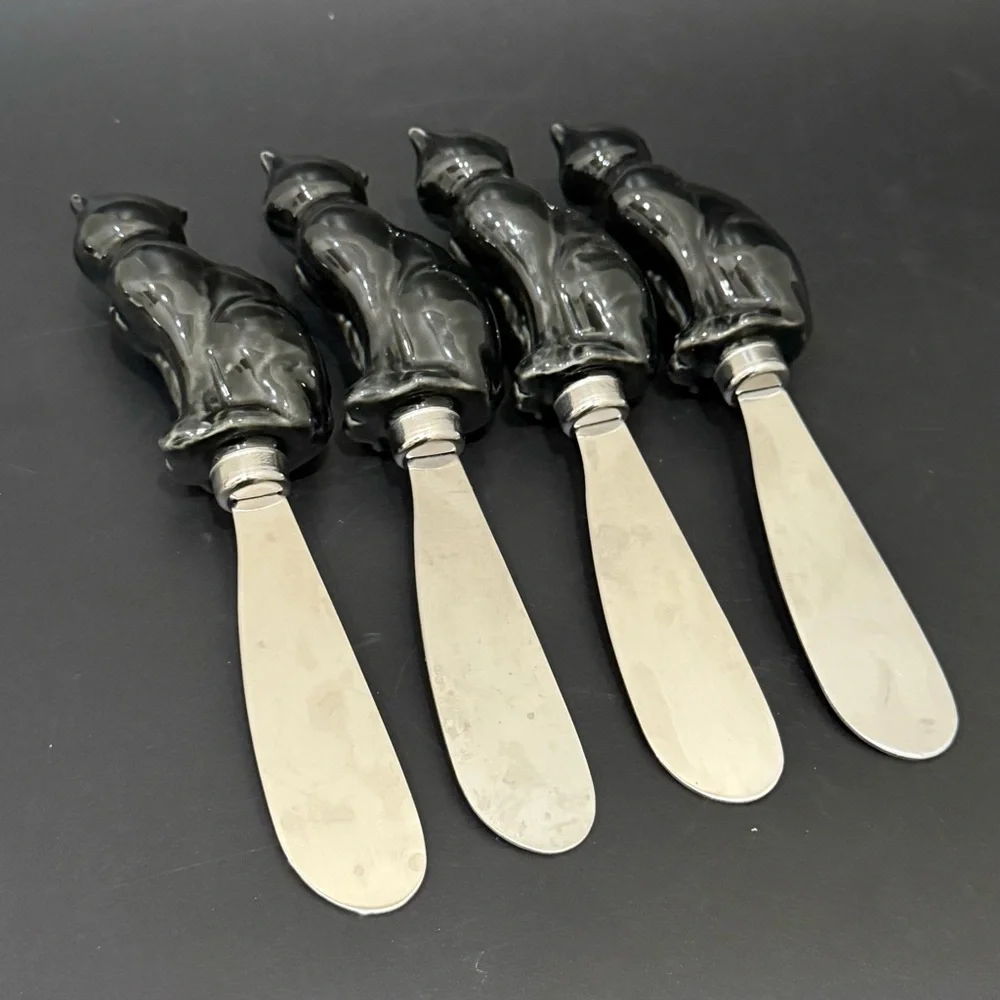Set of 4 Porcelain Ceramic Black Cat Spreader